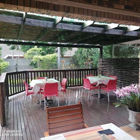 Duneside Guest House Richards Bay Exterior foto