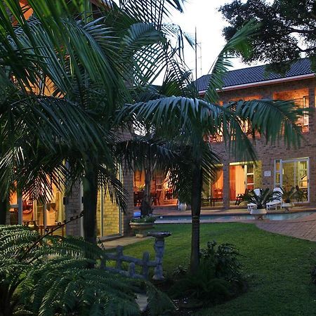 Duneside Guest House Richards Bay Exterior foto