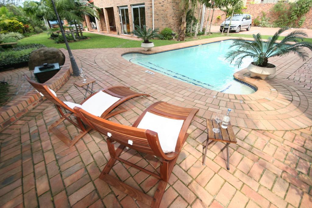 Duneside Guest House Richards Bay Exterior foto